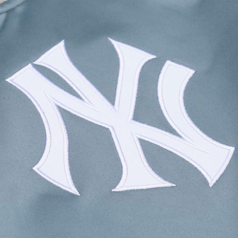ny-yankees-thunderstorm-jacket